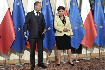 Donald Tusk i premier Beata Szydło