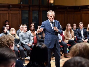 Donald Tusk na spotkaniu z młodzieżą w Gdańsku