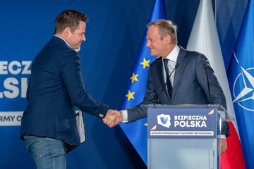 Donald Tusk oraz Rafał Trzaskowski w czasie kongresu programowego PO