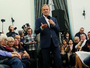Donald Tusk podczas spotkania z mieszkańcami Ostrowa Wielkopolskiego