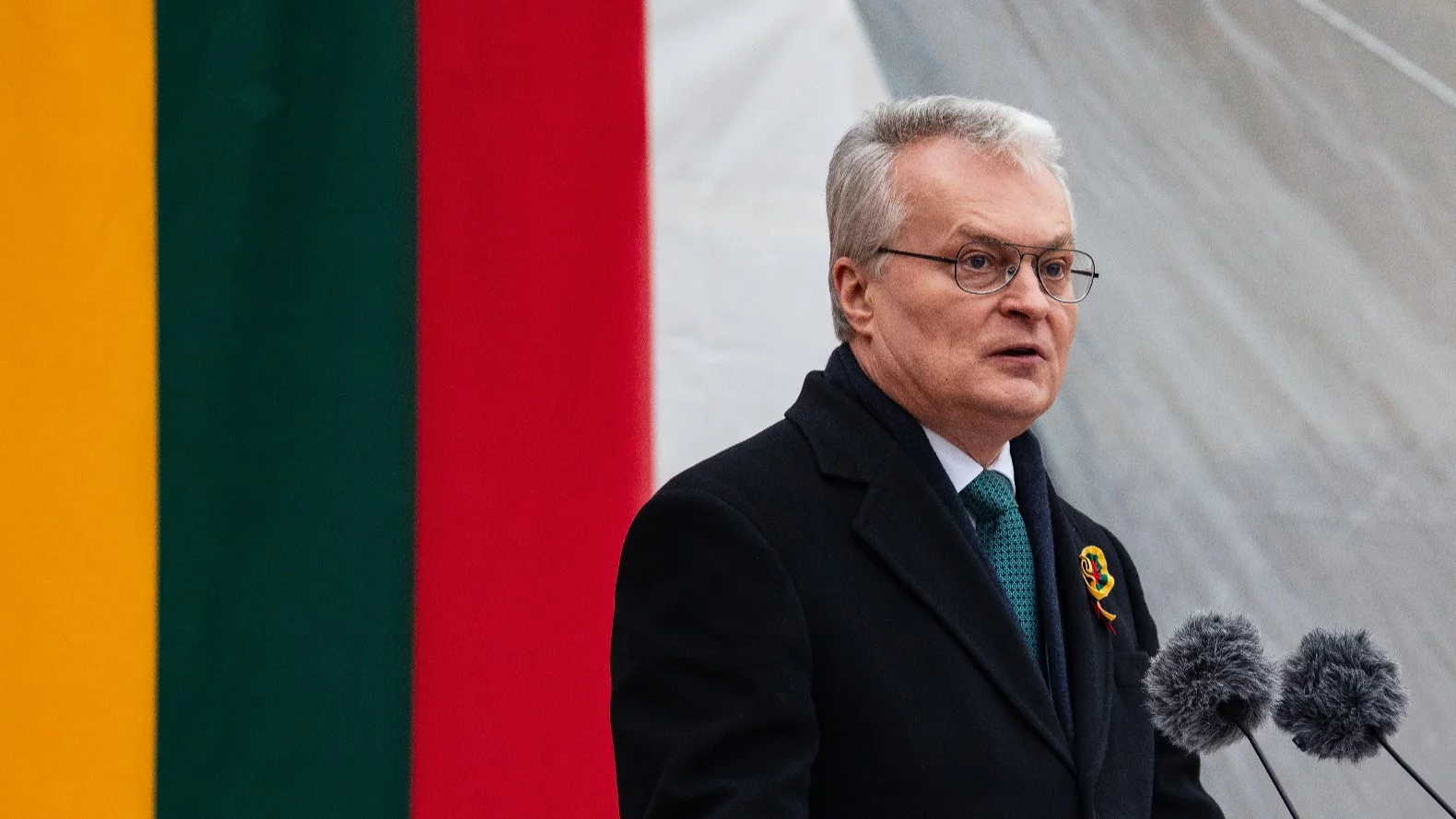 Doszło do wypadku. Prezydent Litwy trafił do szpitala