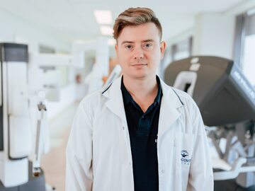 dr n. med. Paweł Salwa, kierownik Oddziału Urologii w Szpitalu Medicover w Warszawie