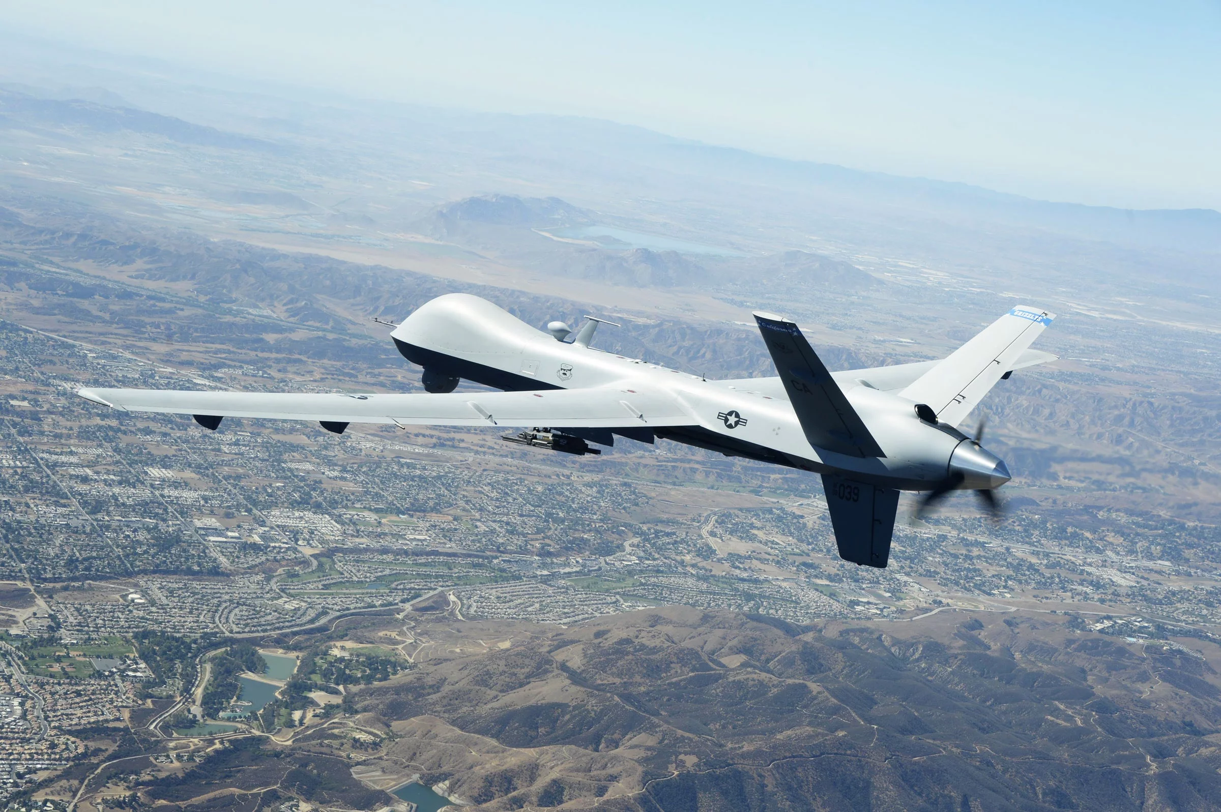 Dron MQ-9