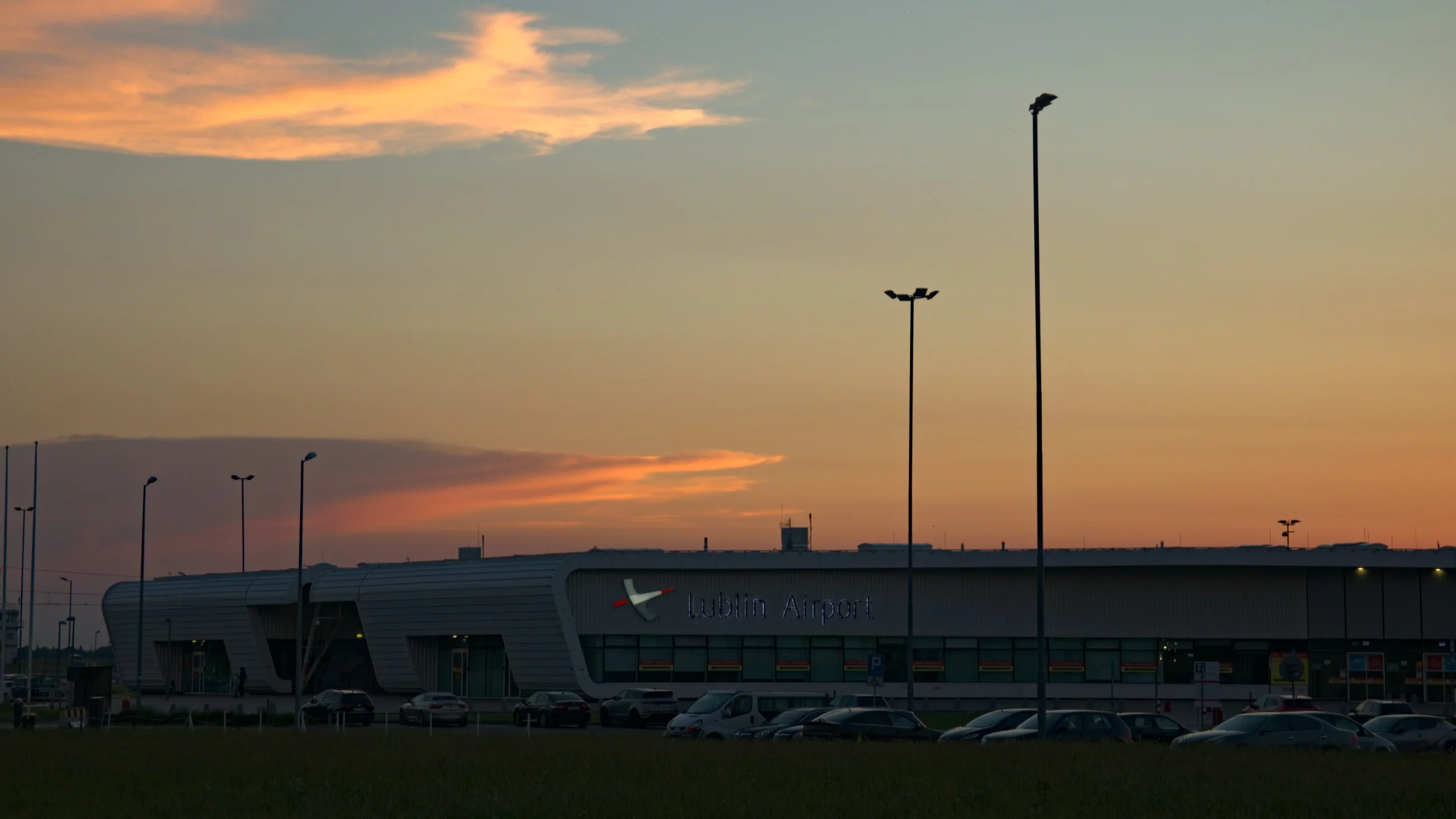 Nocny atak Rosji na Ukrainę. Dwa polskie lotniska tymczasowo zamknięte