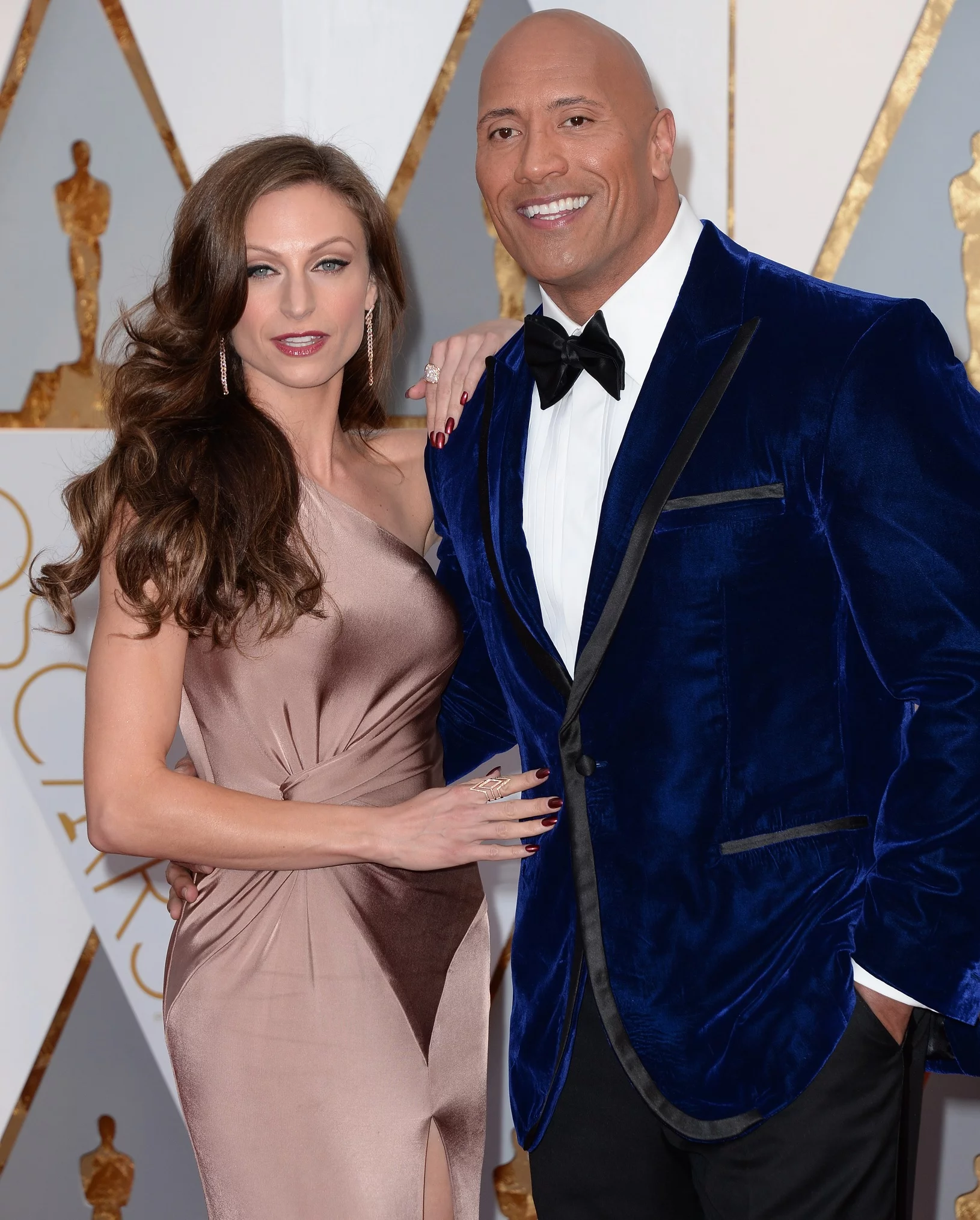 Dwayne Johnson i Lauren Hashian