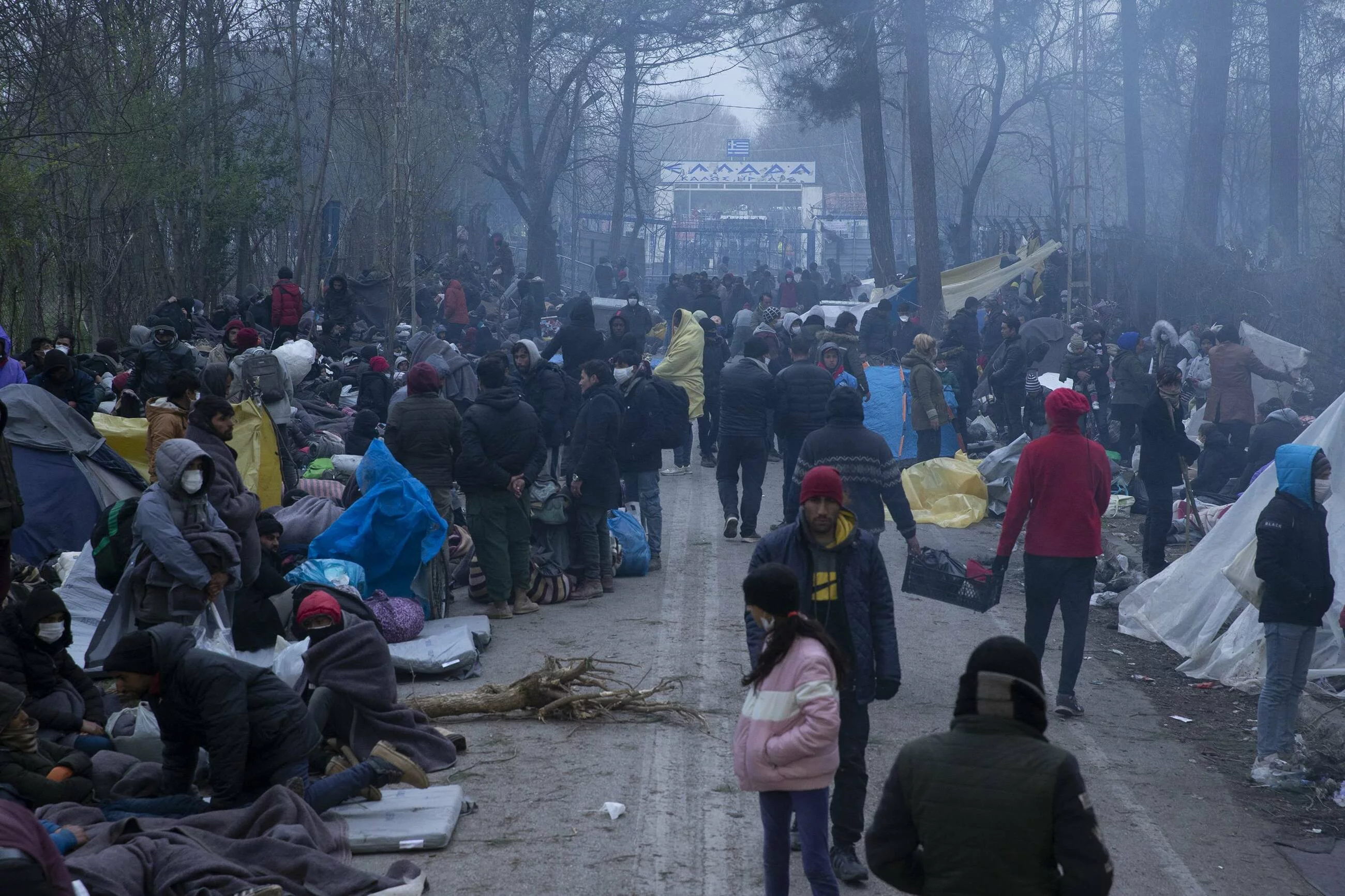 Migranci na granicy Turcji z Grecją, 2020 rok, zdj. ilustracyjne