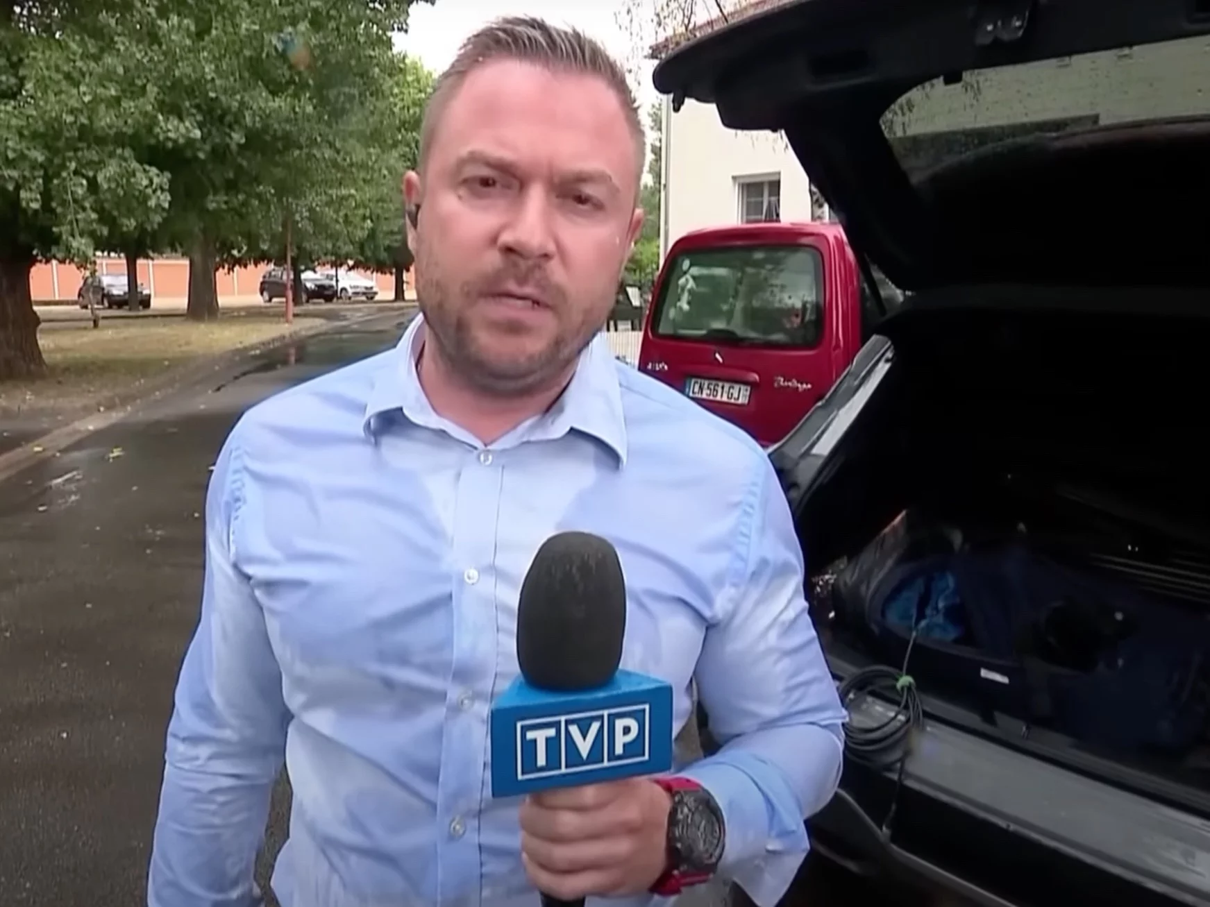 Dziennikarz TVP Bartosz Łyżwiński zaatakowany we Francji