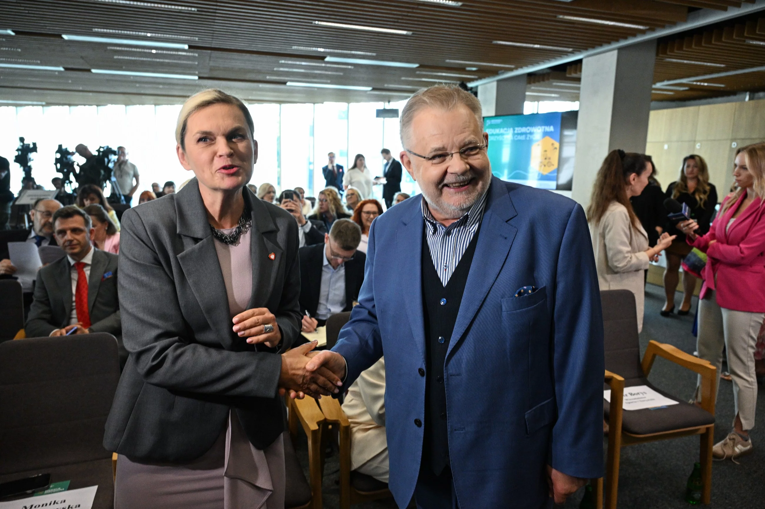 Barbara Nowacka i prof. dr hab. Zbigniew Izdebski