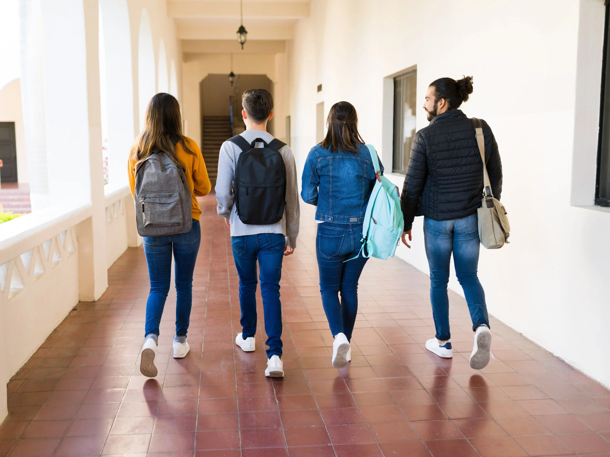 Edukacja zdrowotna w ogniu krytyki. Młodzi Polacy zabrali głos w sondażu