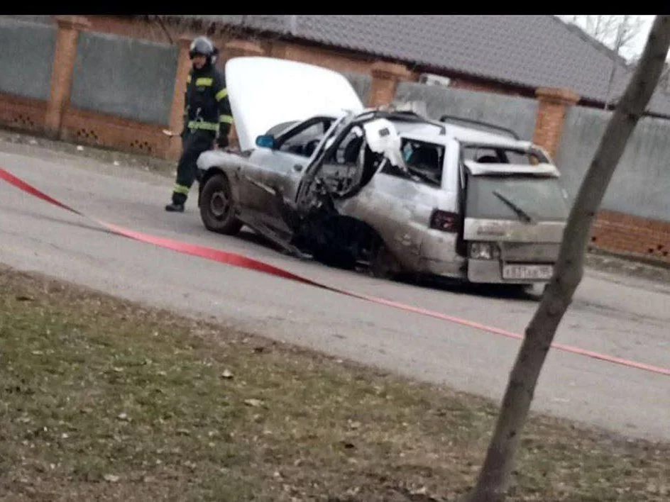 Auto po eksplozji w Berdiańsku