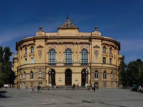 Politechnika Warszawska (fot. Marcin Białek/Wikipedia/CC)