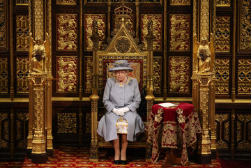 Elżbieta II w brytyjskim parlamencie
