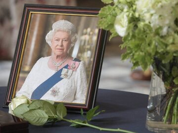 Elżbieta II zmarła 8 września 2022 roku