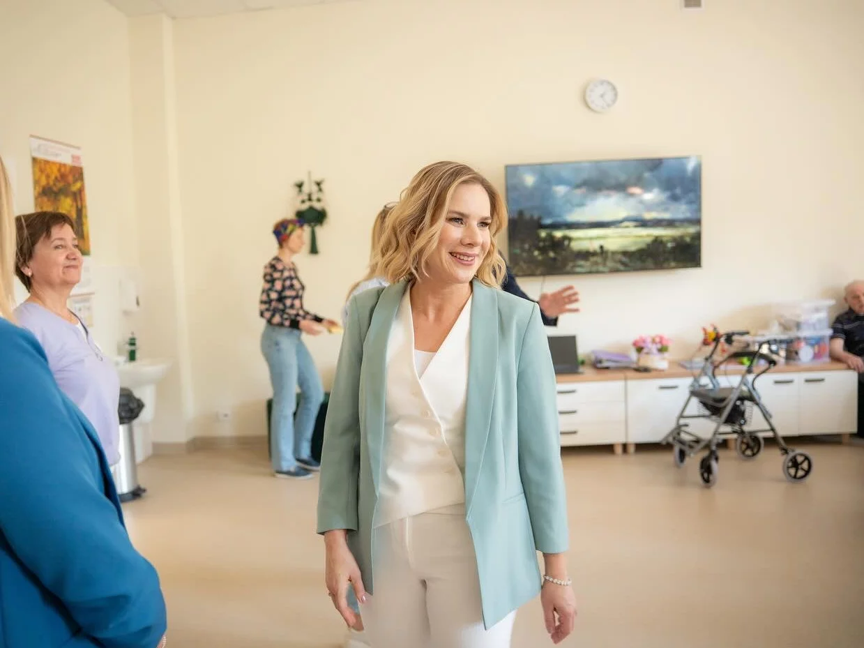 Pierwsza dama jest już emerytką. Jaka suma może wpływać na jej konto?