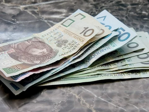 Emeryci i renciści otrzymają wkrótce – wraz z comiesięcznym świadczeniem – tzw. trzynastki