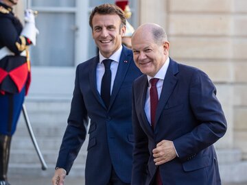 Emmanuel Macron i Olaf Scholz