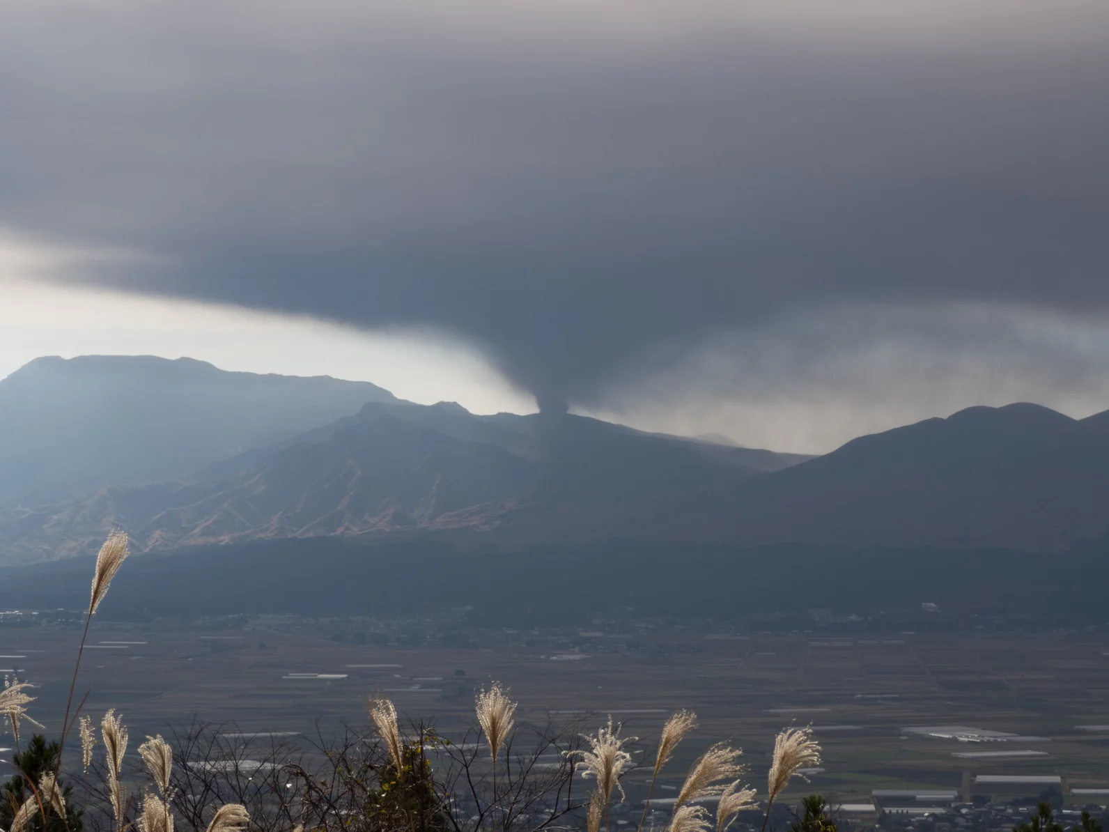 Erupcja wulkanu Aso