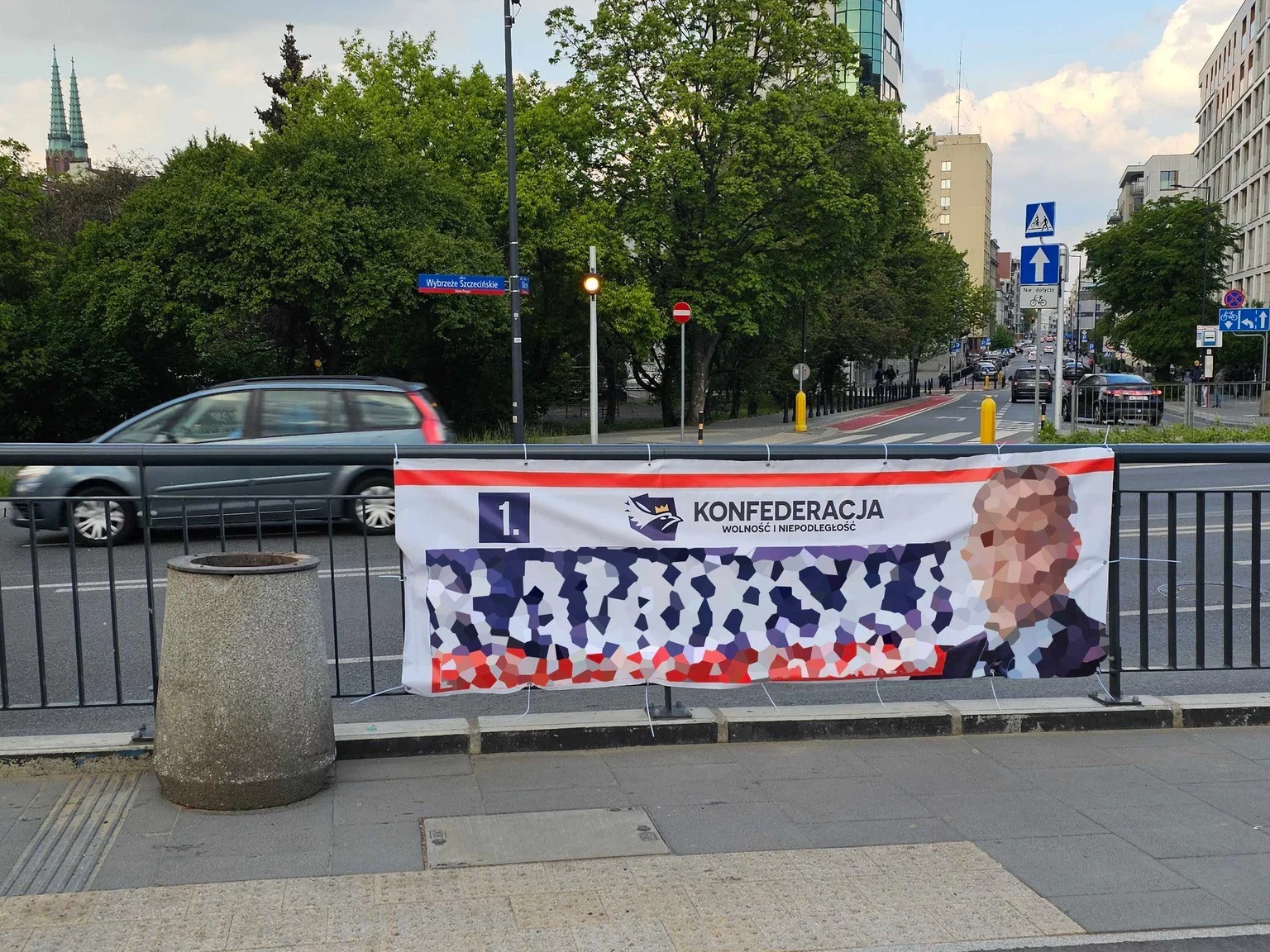 Baner posła Konfederacji w Warszawie