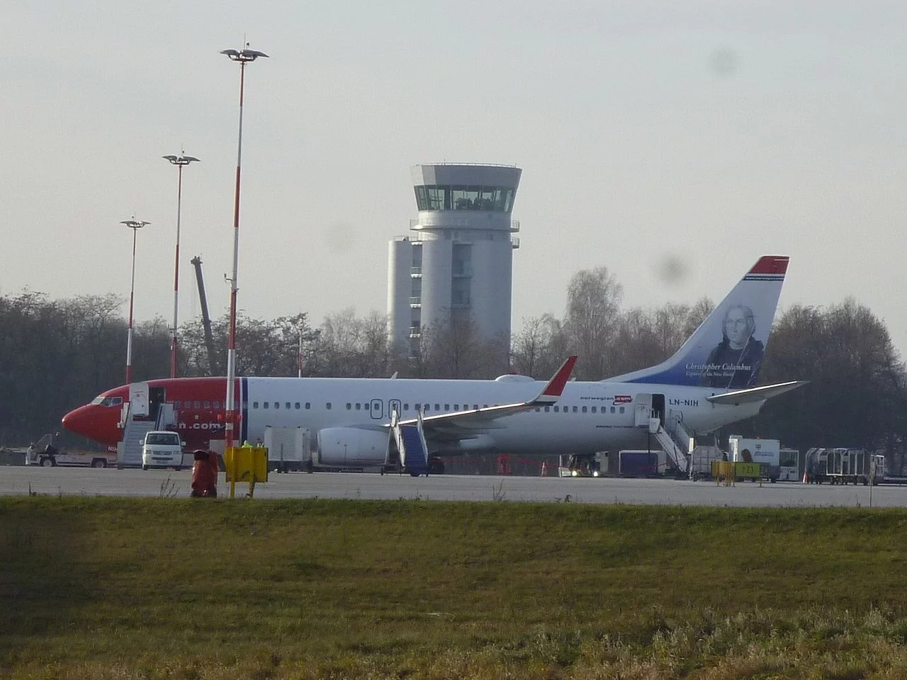 Port lotniczy Kraków-Balice, wieża kontroli lotów