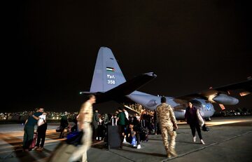 Ewakuacja z Sudanu obywateli Syrii, Palestyny, Niemiec i Iraku. Samolot wylądował w Ammanie, stolicy Jordanii