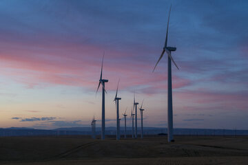 Farma wiatrowa, zdjęcie ilustracyjne
