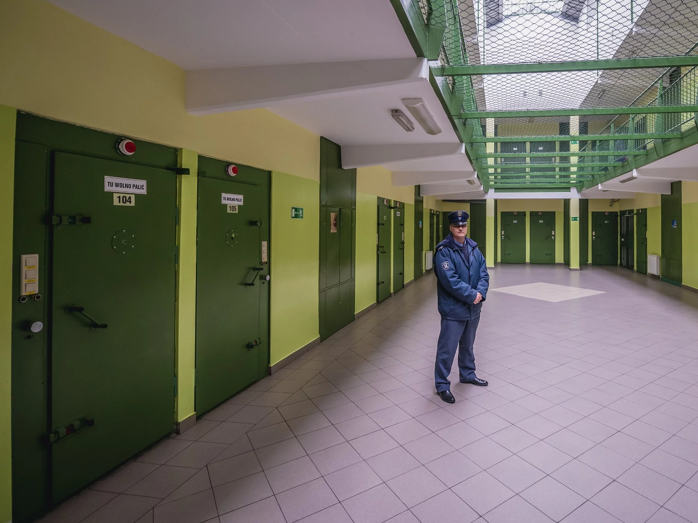 Funkcjonariusz Służby Więziennej