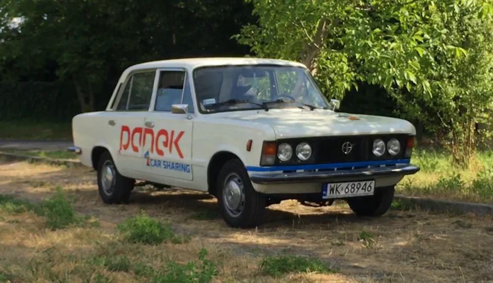 Fiat 125p w ofercie Panek CarSharing