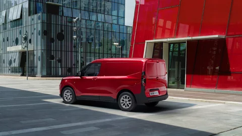Ford E-Transit Courier