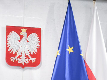 Flaga UE i Polski / zdjęcie ilustracyjne