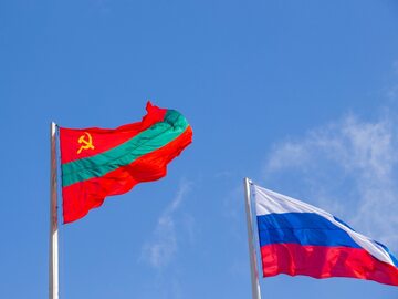 Flagi Naddniestrza i Rosji