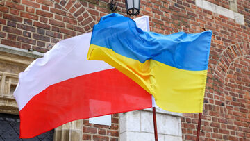 Flagi Polski i Ukrainy, zdjęcie ilustracyjne