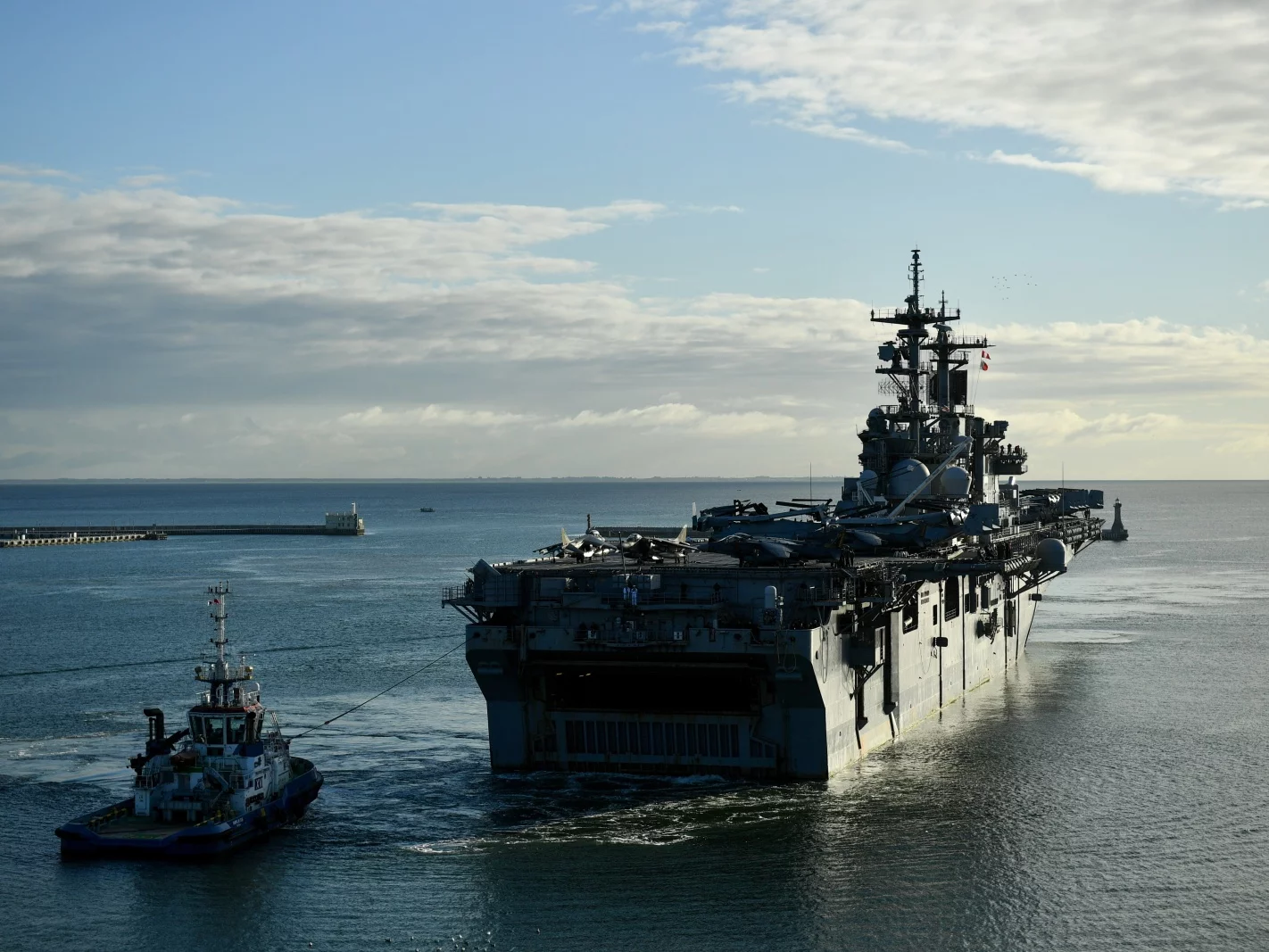 USS Kearsarge zacumował w Gdyni