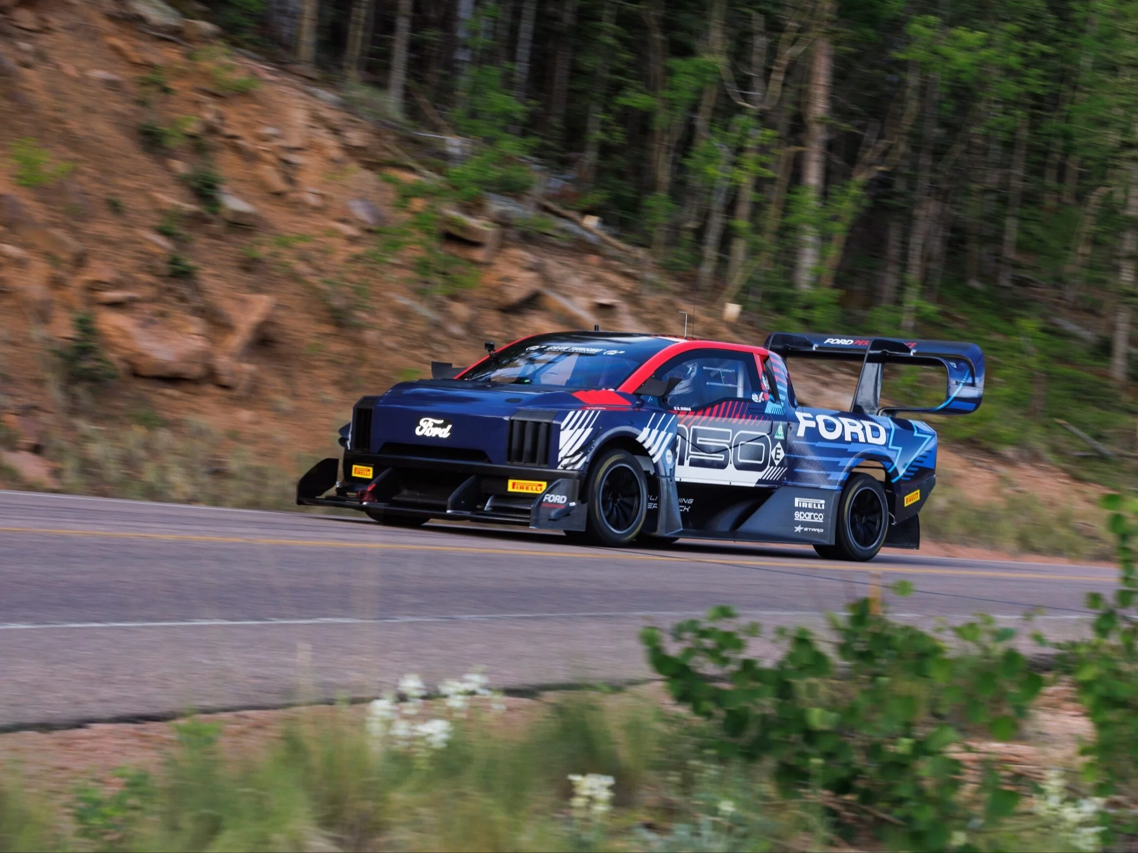 Ford F-150 Lightning SuperTruck zdobył Pikes Peak