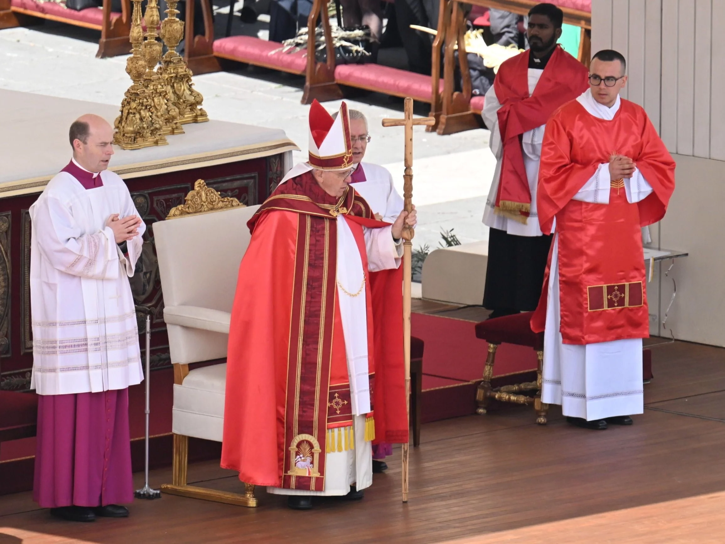 Papież Franciszek na Placu św. Piotra w Niedzielę Palmową