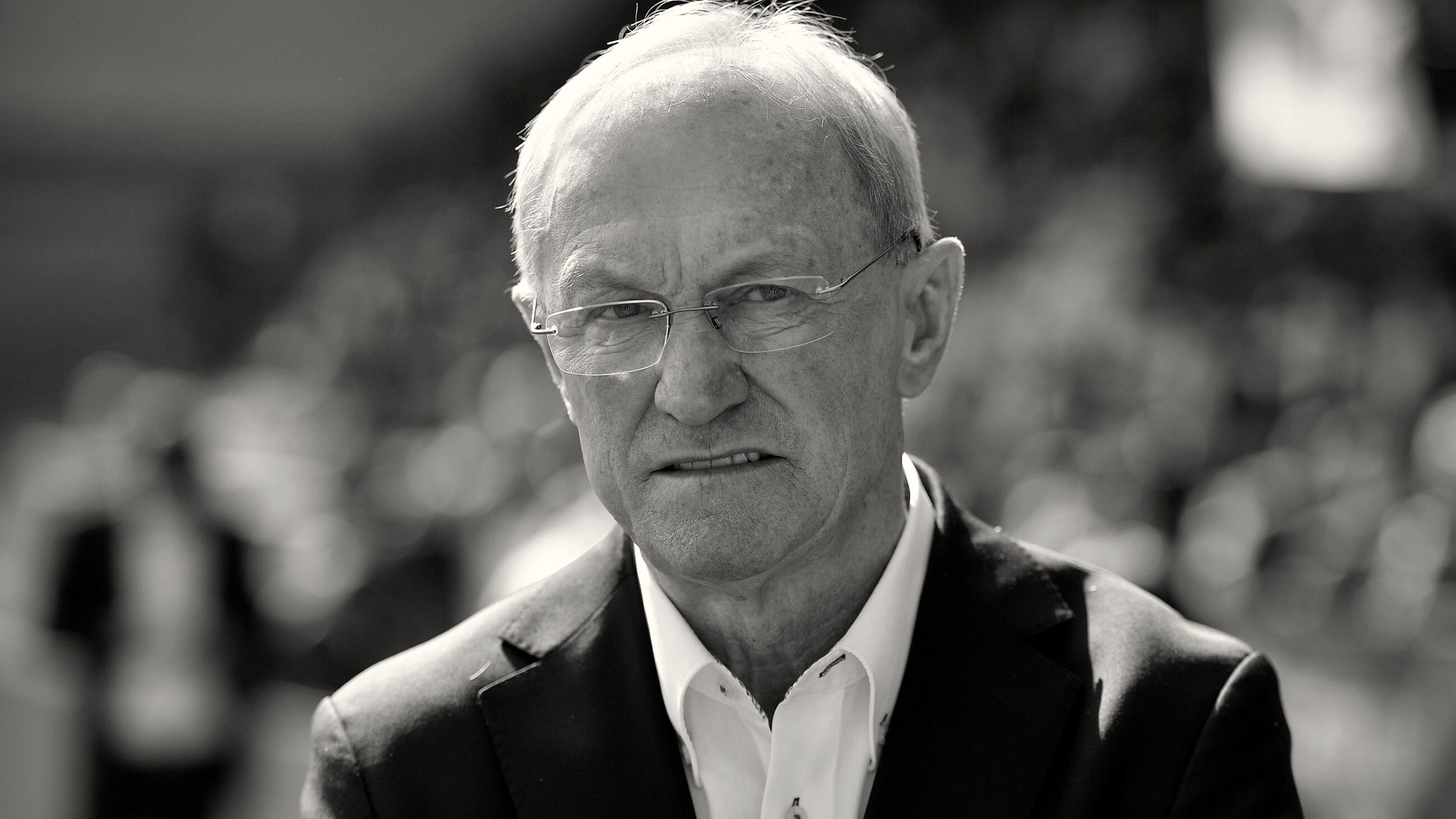 Pogrzeb Franciszka Smudy. Prezydent Andrzej Duda odznaczy trenera – Piłka nożna – Sport Wprost