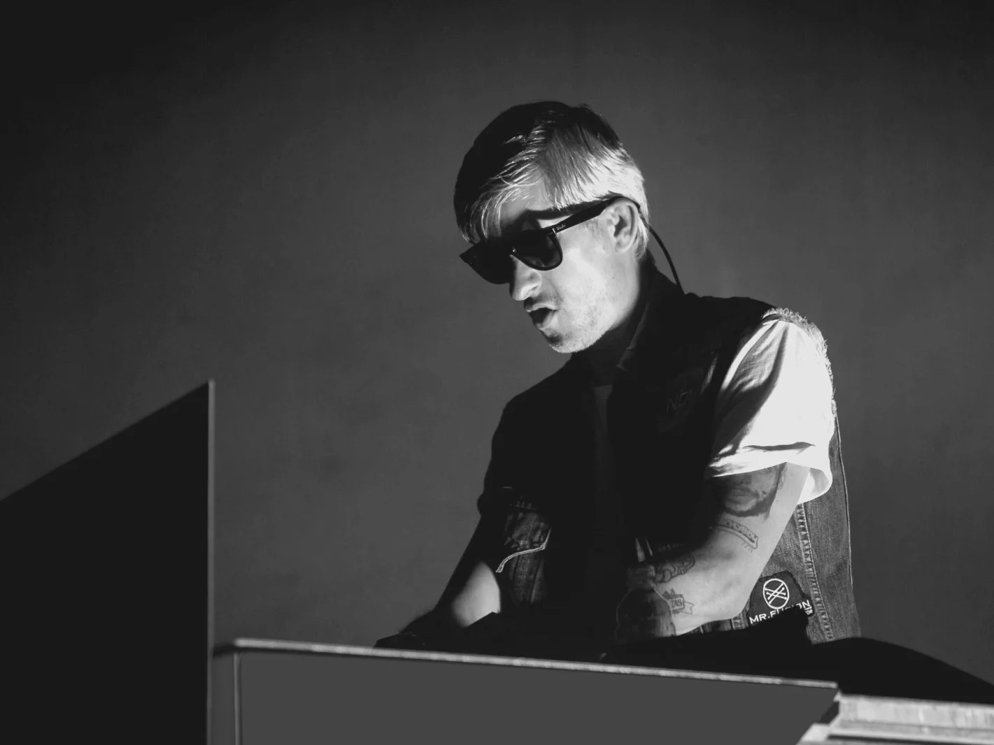 Francja w szoku. Nie żyje Kavinsky, twórca kultowego hitu „Nightcall”