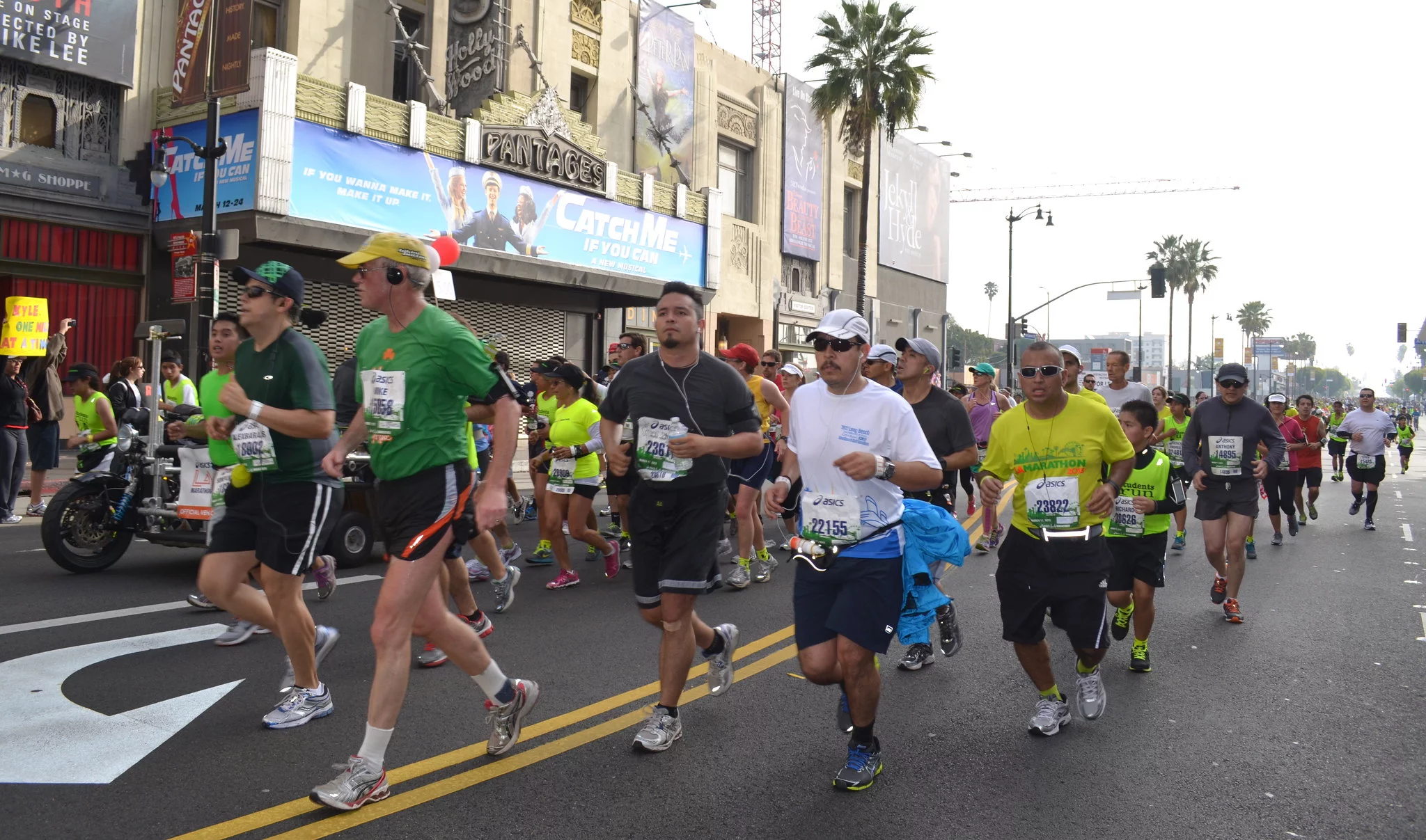 Uczestnicy Maratonu Los Angeles z 2013 roku