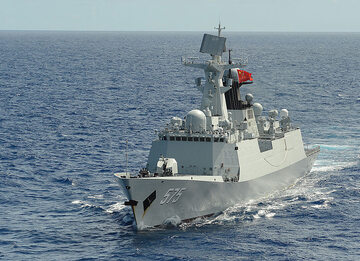 Fregata PLA(N) Yueyang (FF 575)