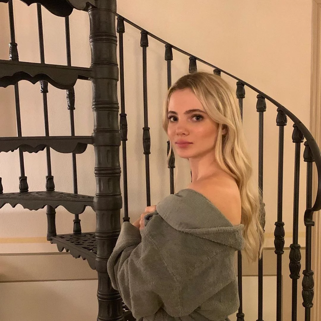 Freya Allan