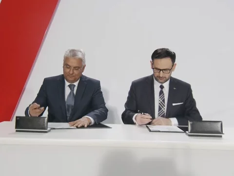 Podpisanie umowy między Saudi Aramco i PKN Orlen