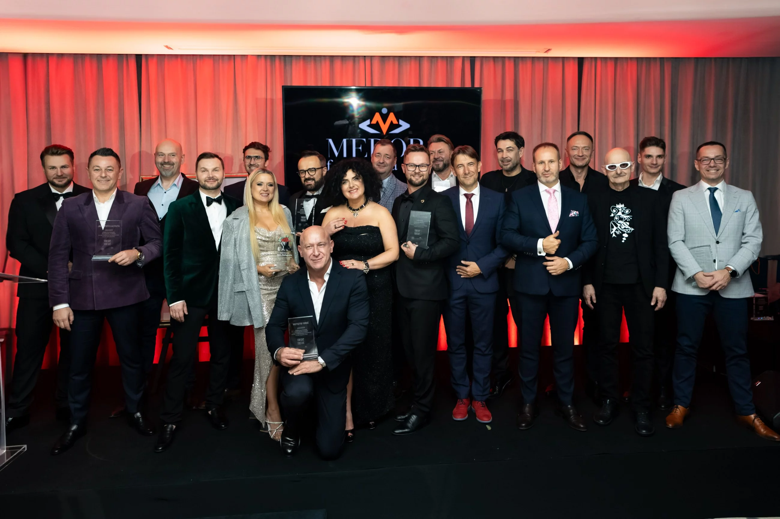 Gala charytatywna, „Ten Typ Tak Ma, że POMAGA”