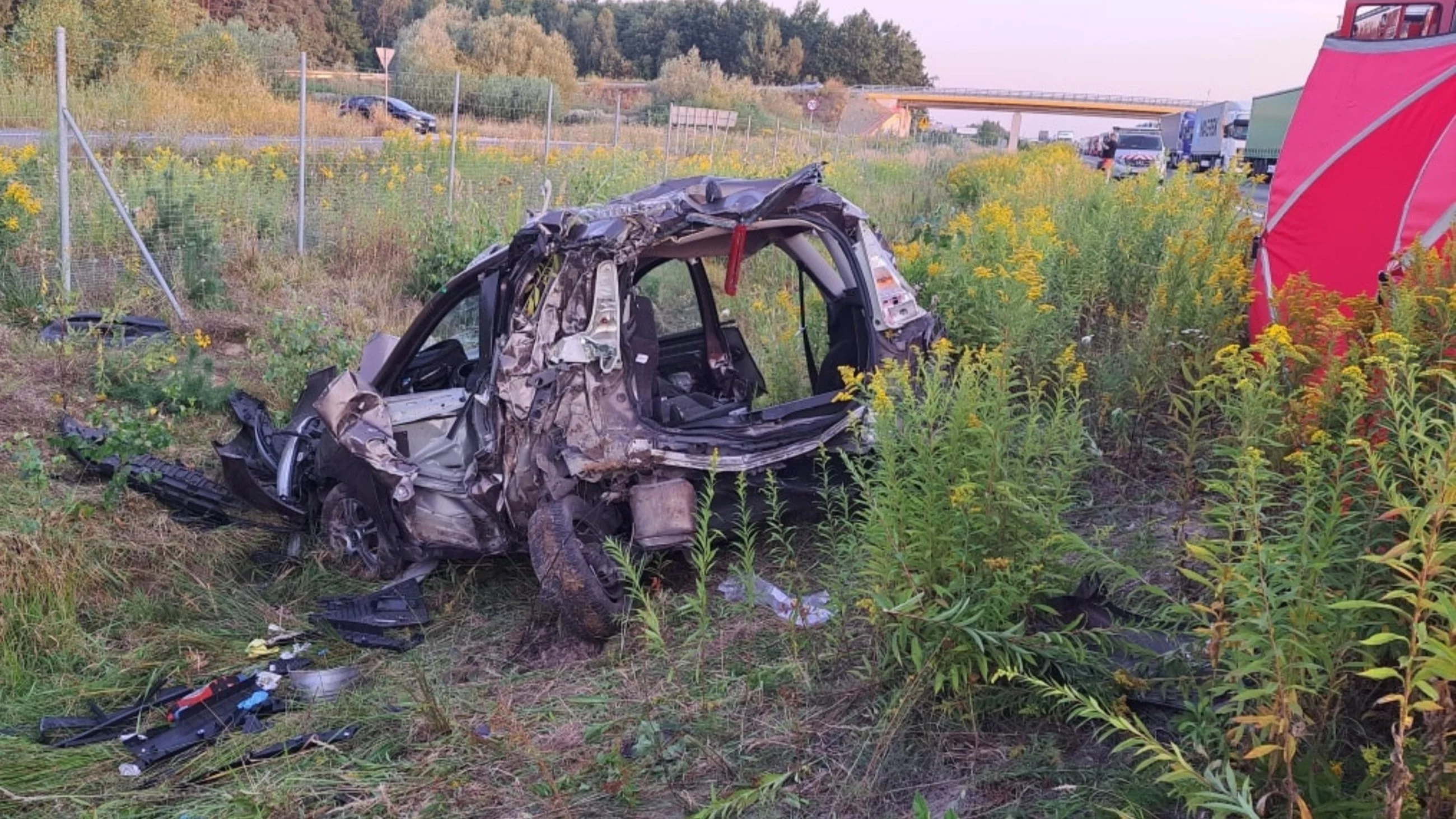 Tragedia na ekspresówce. Ciężarówka staranowała auto, są ofiary śmiertelne i ranni
