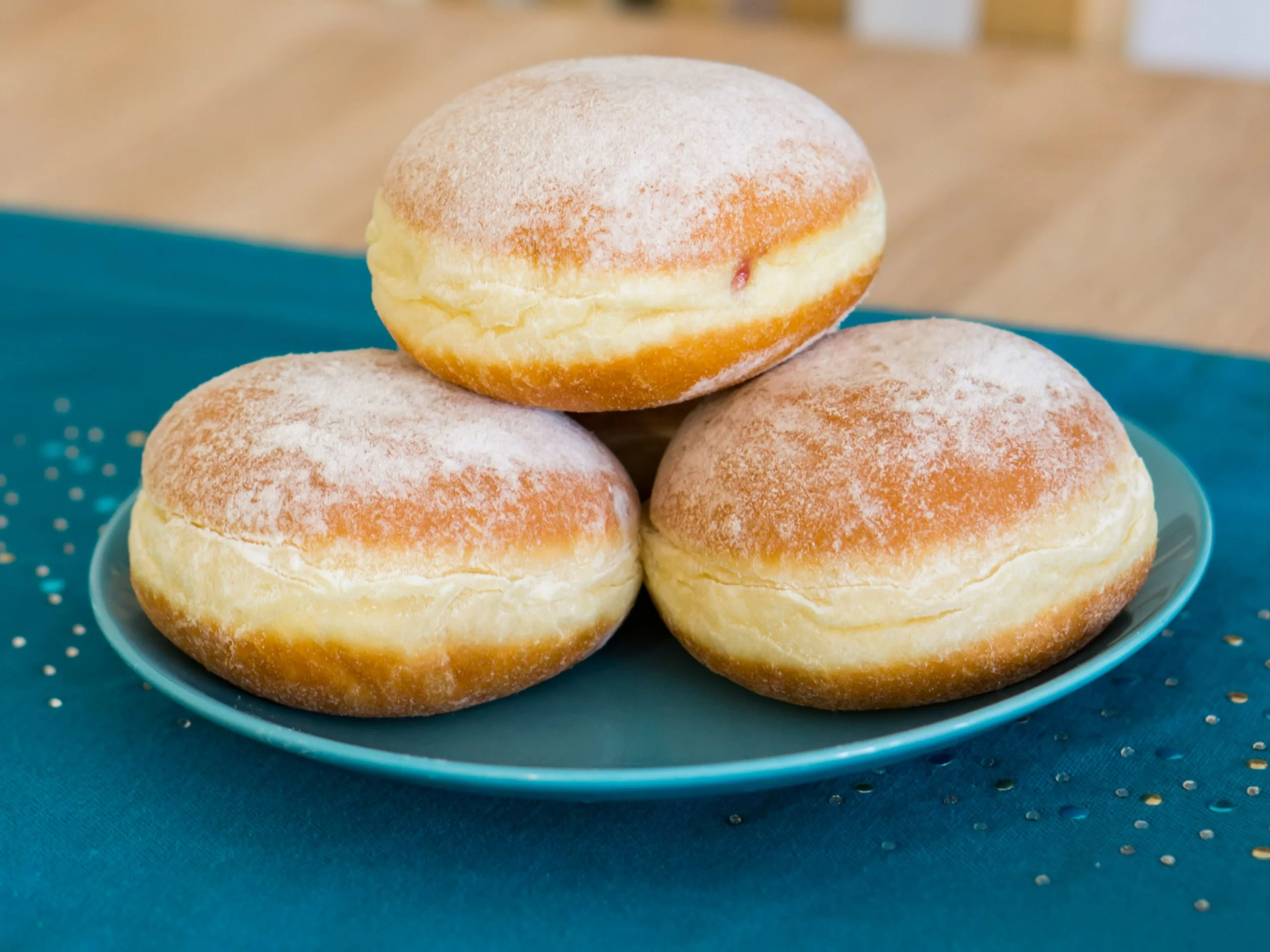 Pączki z cukrem pudrem