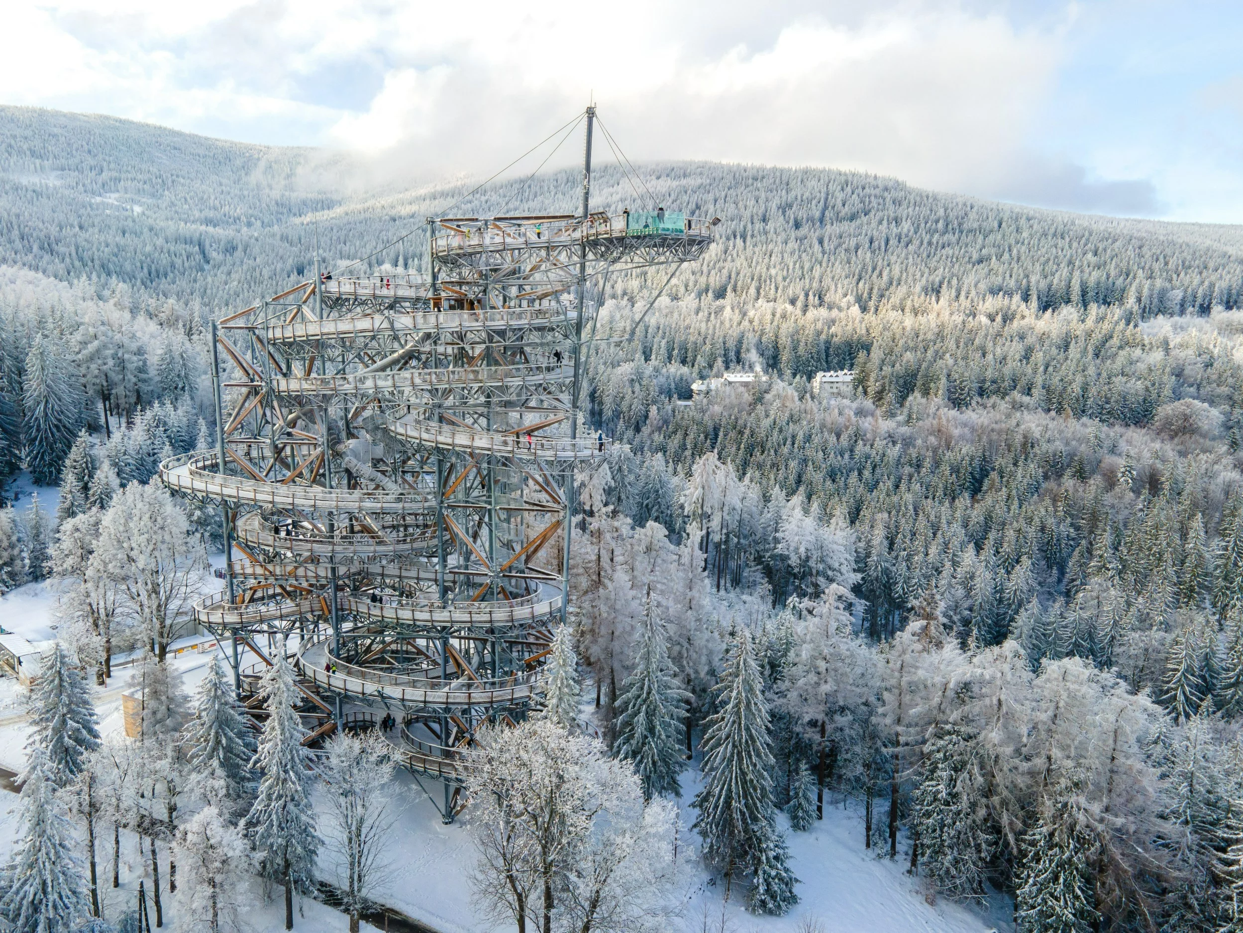 Gdzie Polacy pojadą na ferie? W tym kurorcie jest najtaniej