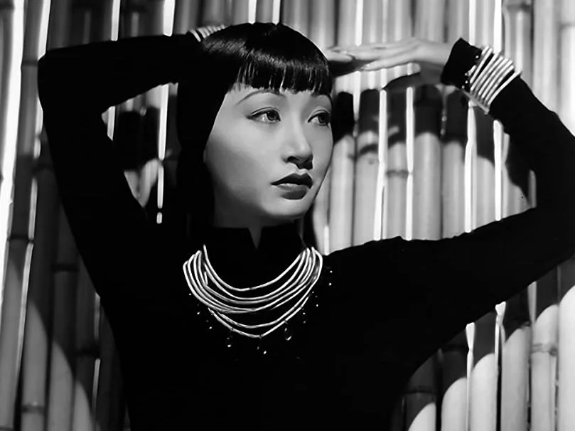 Anna May Wong w filmie „Dangerous to Know” (1938)