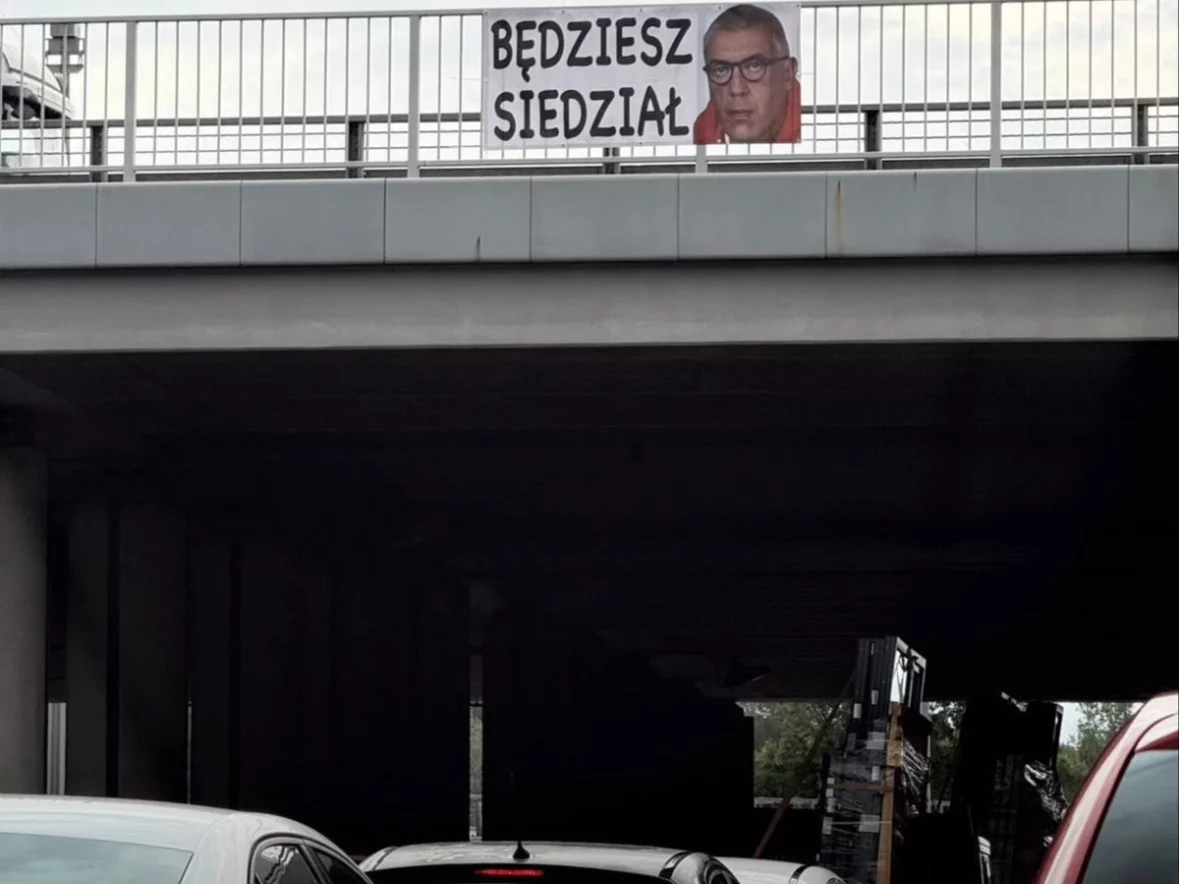 baner z twarzą Romana Giertycha