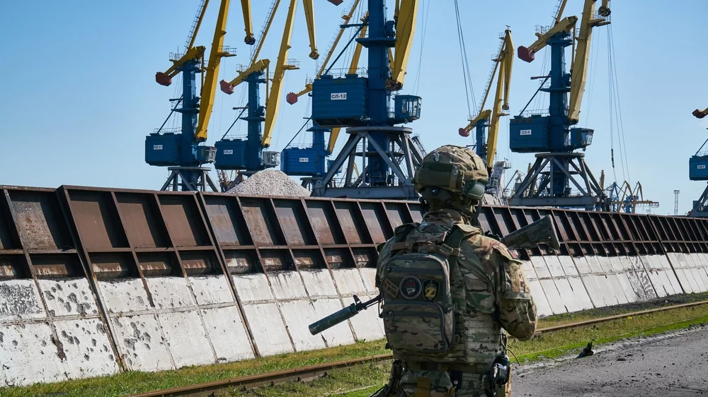 Port w Mariupolu pod kontrolą Rosjan, kwiecień 2022 r.