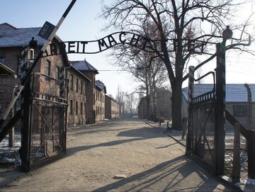 Główna brama obozu KL Auschwitz I