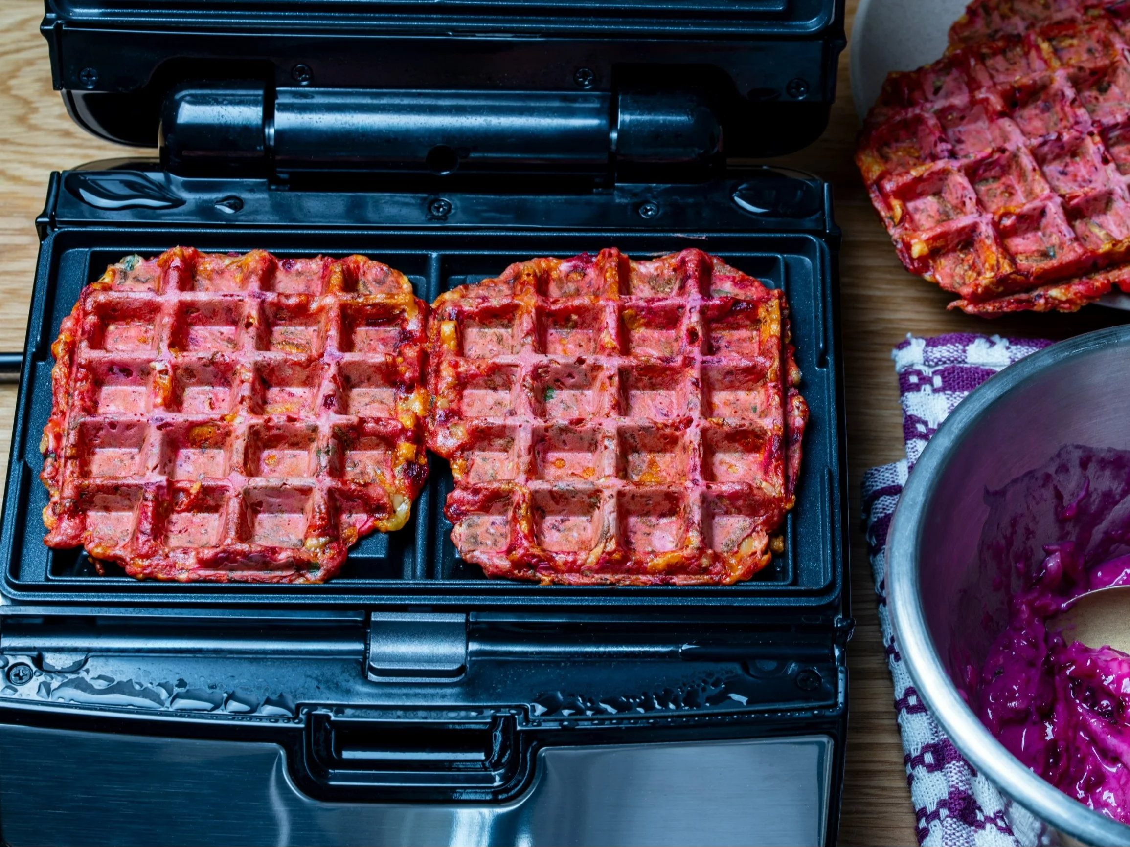 Gofry z cukinii i buraka