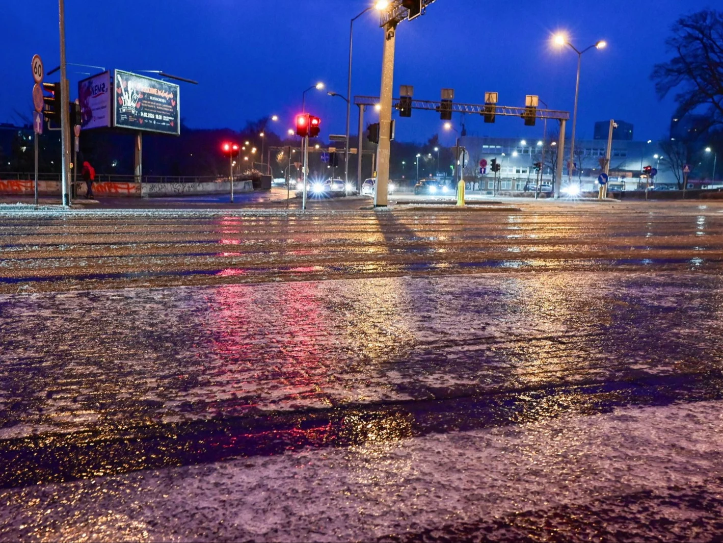 Oblodzona ulica w Szczecinie